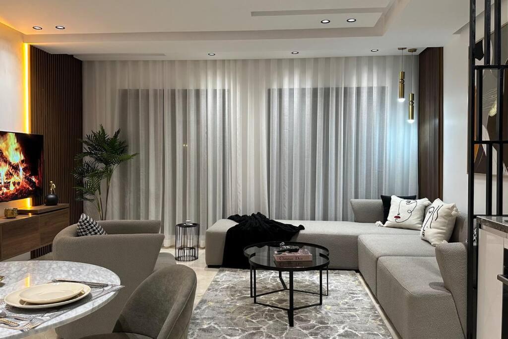Sunny 2 Bedrooms - By Appartali *
