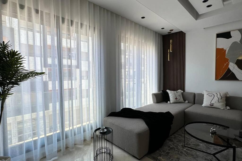 Sunny 2 Bedrooms - By Appartali الدار البيضاء